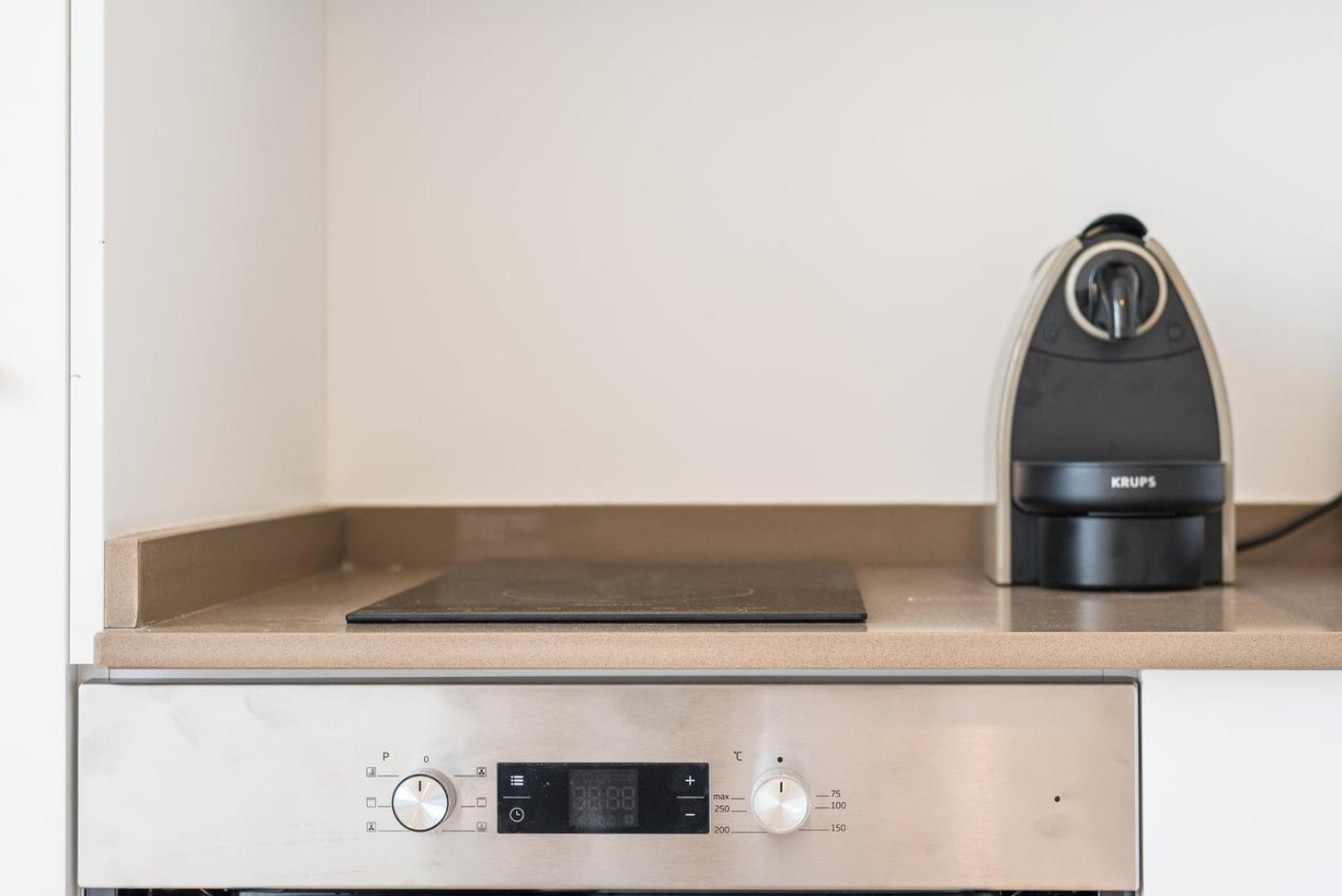 Guestready - Modern Stay In Downtown Porto Bagian luar foto